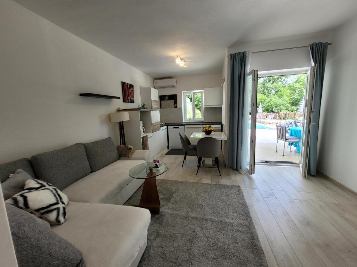 Ferienwohnung Mit Pool Kroatien Mit Meerblick Und Pool 로브란 외부 사진